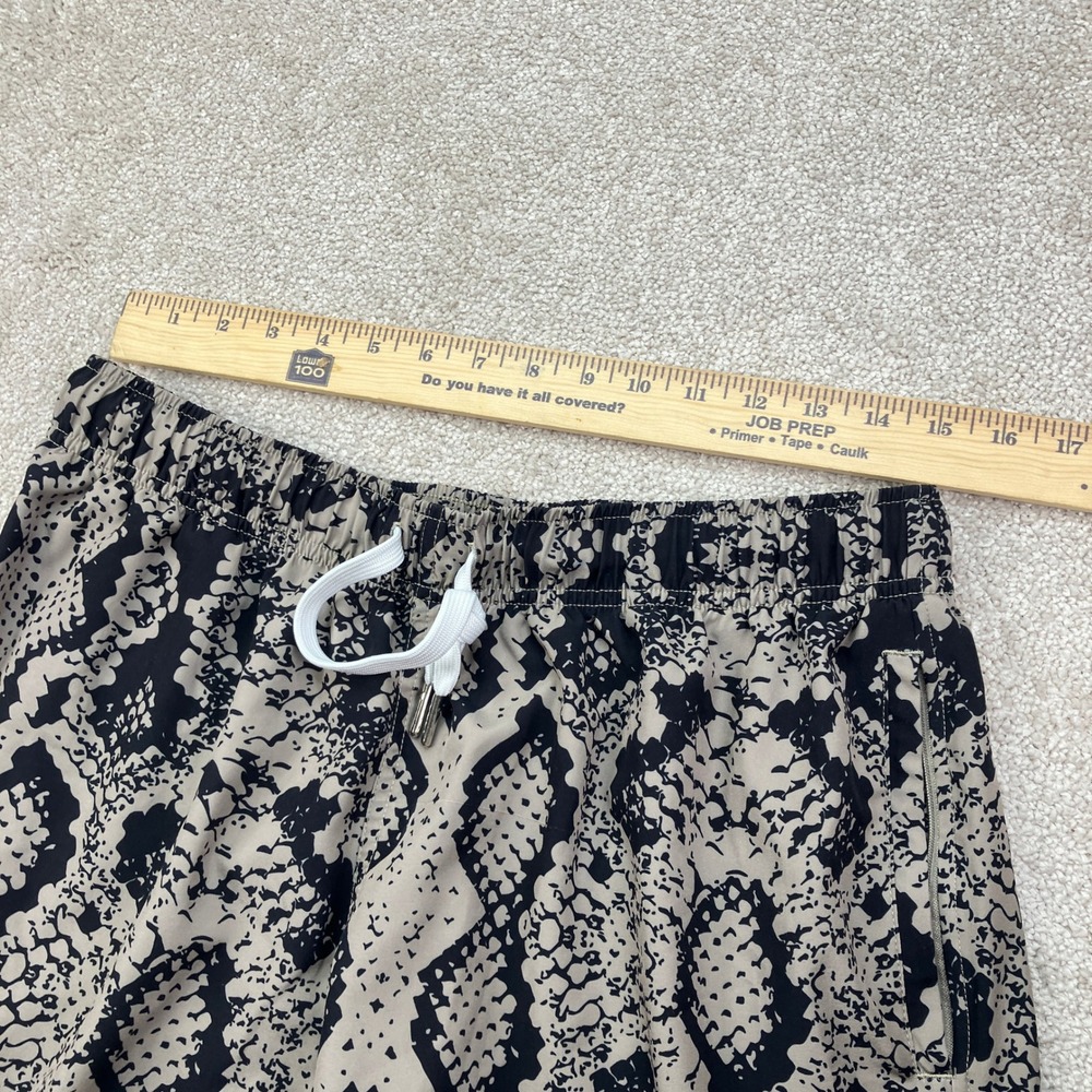 Cove Mens 36 Hybrid Performance Beige Black Snakeskin Print 5in Inseam - Picture 5 of 7